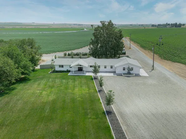 1181 W Sagemoor Rd, Pasco, WA 99301