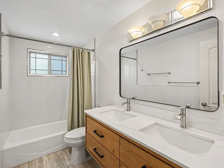 1200 Tulip St — Photo 8