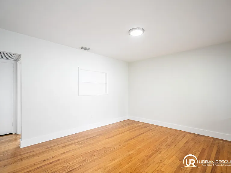 117 S Shore Dr #8 — Photo 12