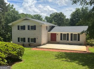 4977 Rockbridge Rd, Stone Mountain, GA 30088