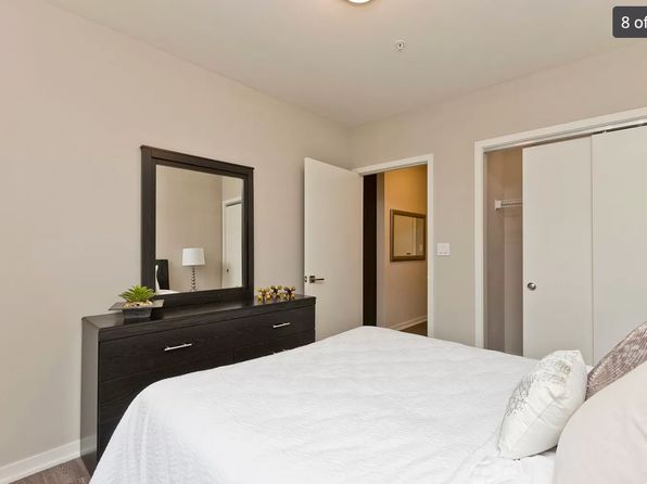 1429 N Wells St #103