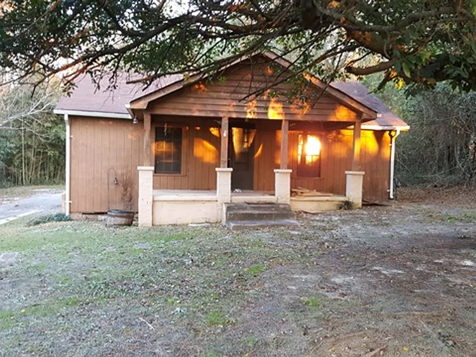 4334-4404 Fairview Dr