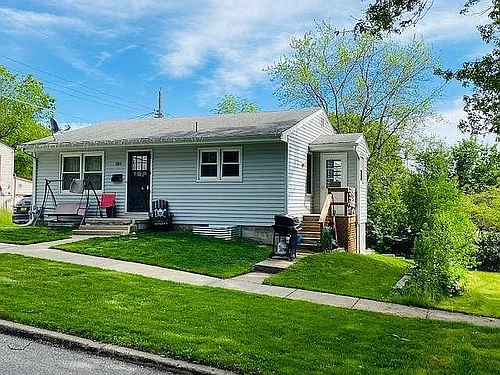 503 E 9th St Photo 1