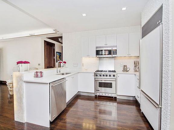 5th image of 1 Morton Sq #12A