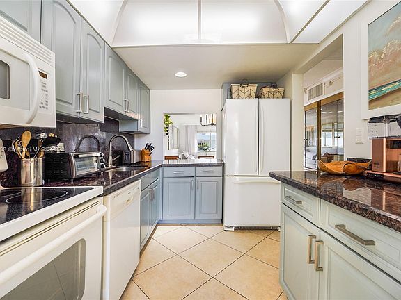 5th image of 200 Galen Dr APT 304