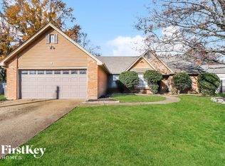 7810 Macon Rd, Cordova, TN 38018