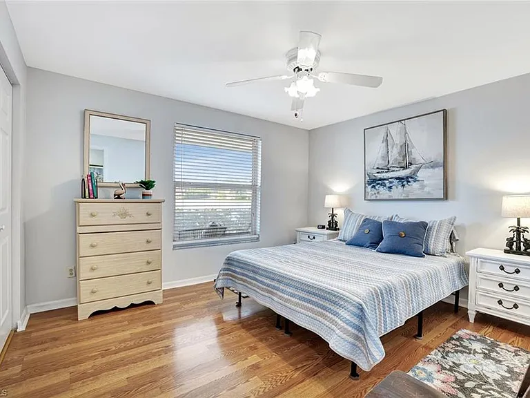 613 Windsor Sq #101 — Photo 13