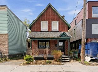 86 Pinhey St, Ottawa, ON K1Y1T4