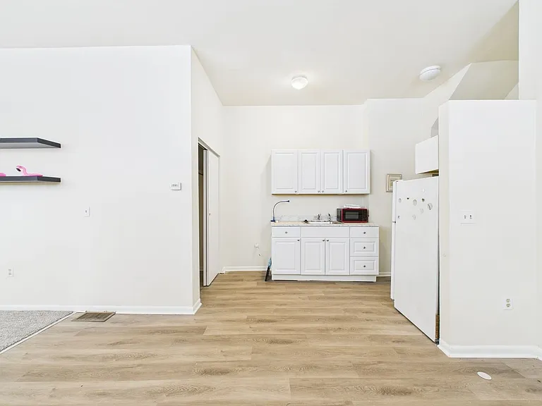 701 South 16th Street — Photo 8