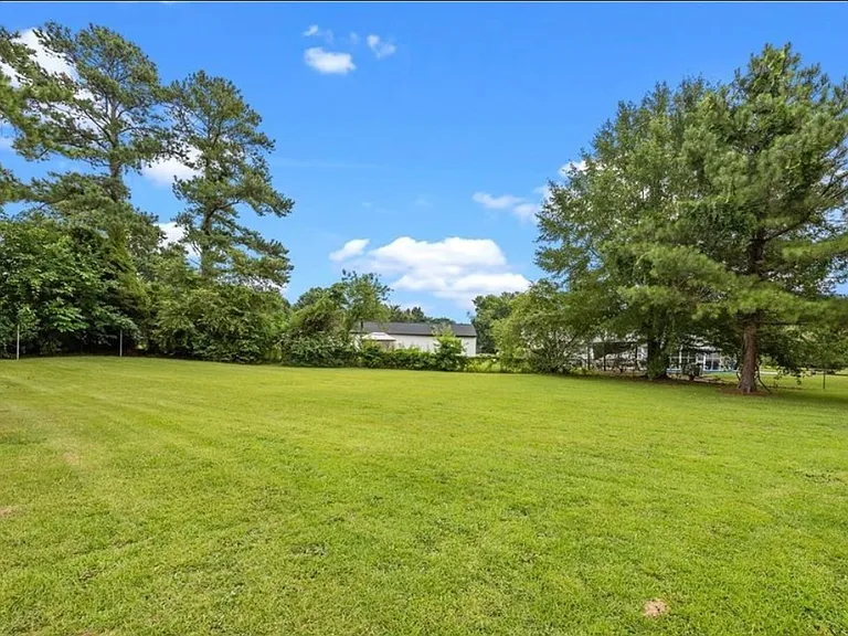 615 Wallingford Ct — Photo 33