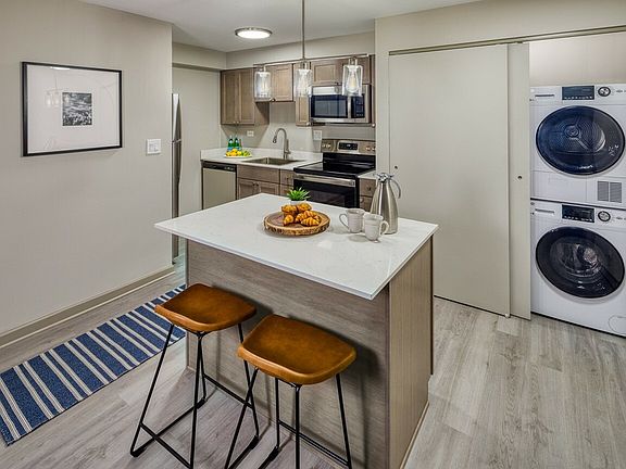 Renovated 1 Bedroom Garden Concept Kitchen