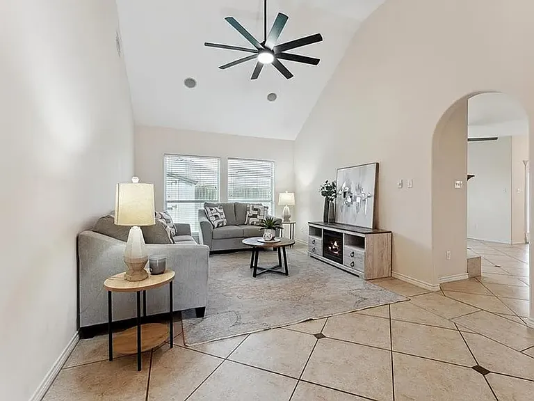 6530 Picante Dr — Photo 6