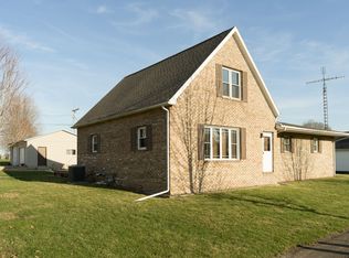 201 S Brush Ave, Ladd, IL 61329