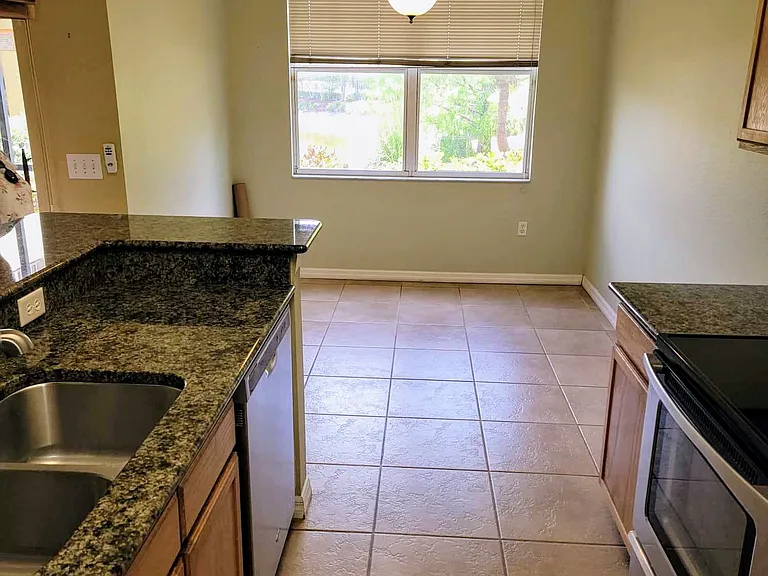 7915 Preserve Cir #216 — Photo 14