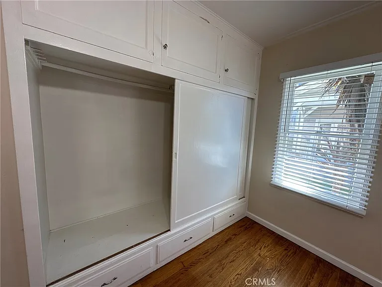 210 S Bush St — Photo 38