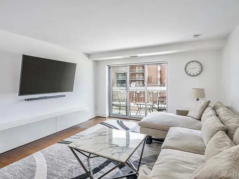 411 S Old Woodward Ave #529 — Photo 4