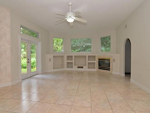 2nd image of 247 Leslie Ln