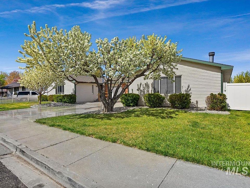 1st image of 324/328 Ridgeway Dr