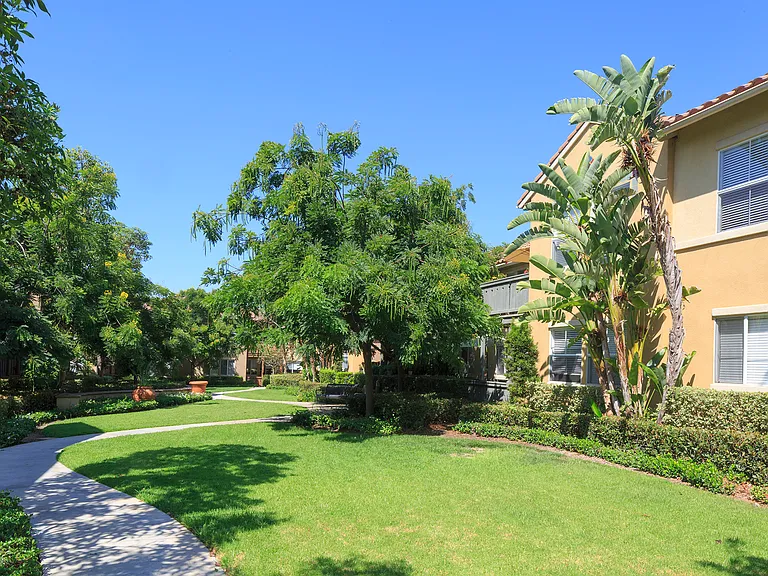 Rancho Santa Fe Apartment Homes — Photo 17