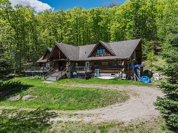 3rd image of 1123 Dardanelles Rd