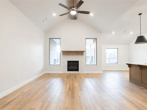 3217 Poppey Ln, Edmond, OK 73012