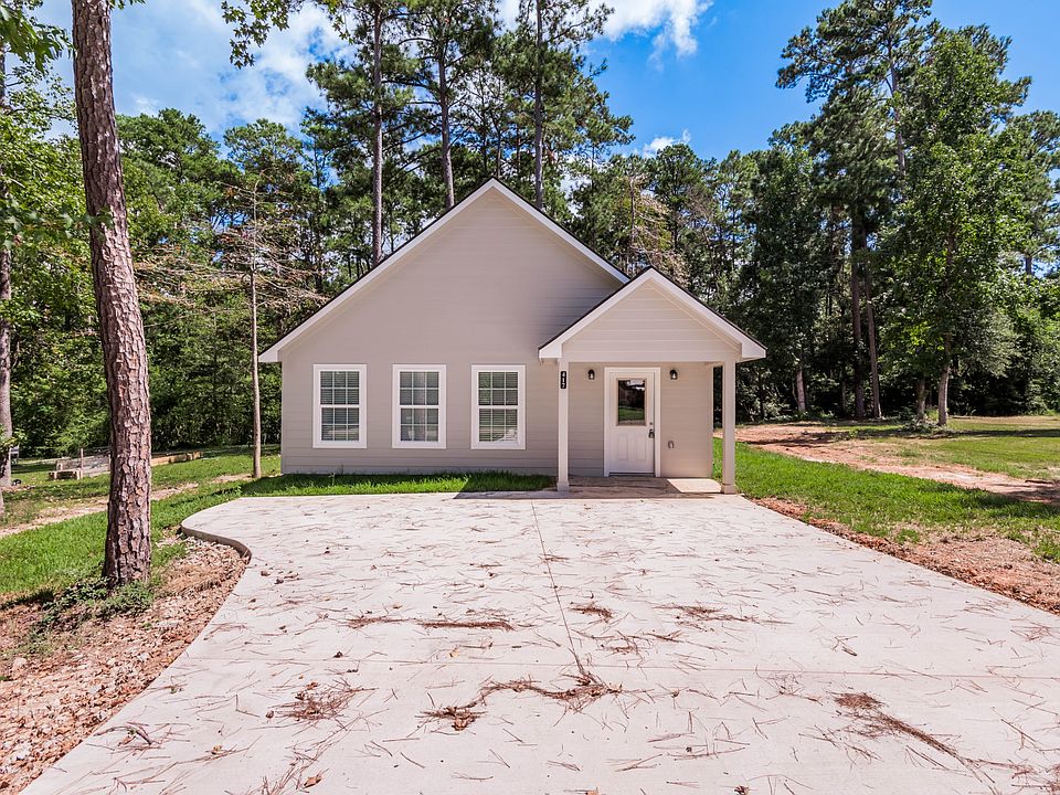 1st image of 417 Holly Dr