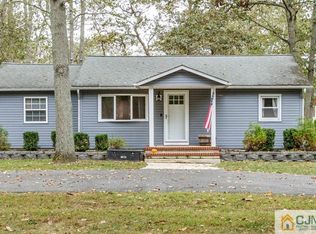 6 Oakland Dr, Jackson, NJ