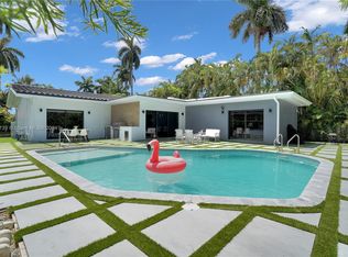 7531 Center Bay Dr, North Bay Village, FL 33141