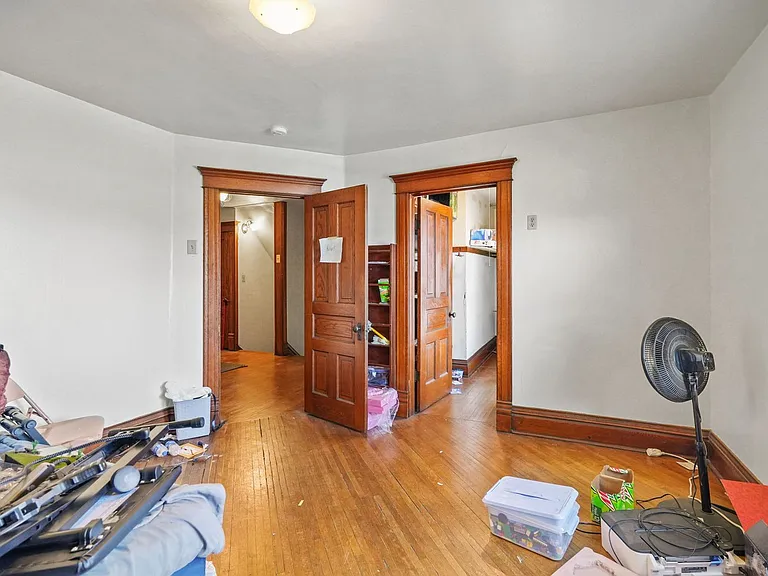 1407-1409 1411 Main St — Photo 11