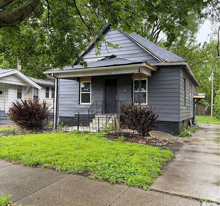 1st image of 1166 E Walnut St