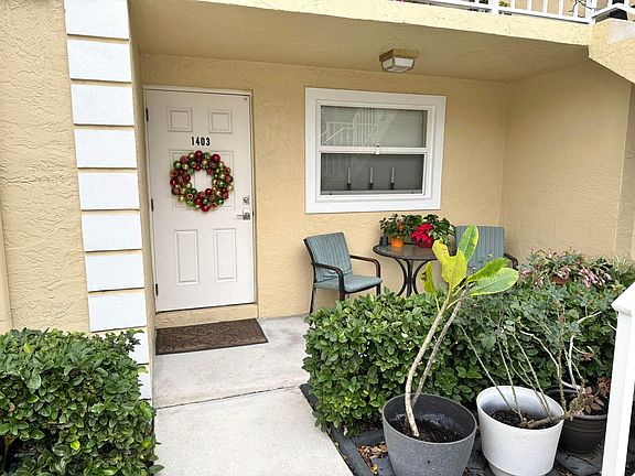 3rd image of 1403 Palm Beach Trace Drive