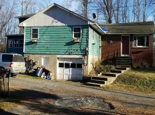 24 Stony Ford Rd, Campbell Hall, NY 10916