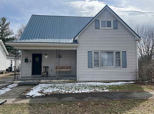 569 NE F St, Linton, IN