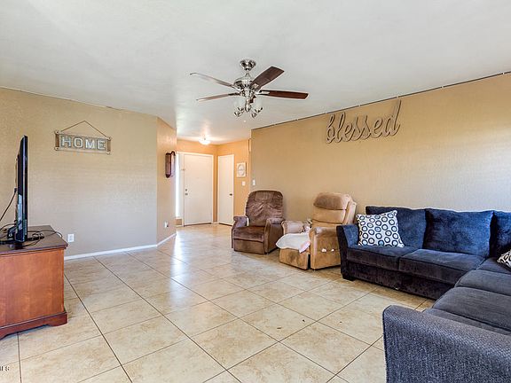 3rd image of 7228 W Windsor Blvd