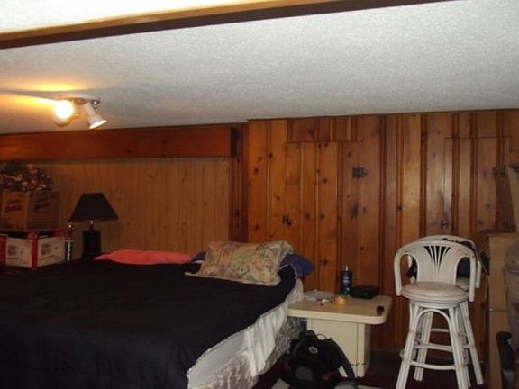 5th image of 9626 Hemlock Dr
