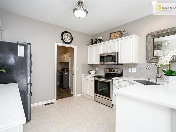 3rd image of 4702 W 159th Ter