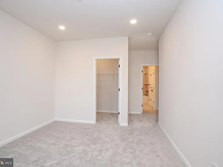 507 Reading Ct — Photo 26