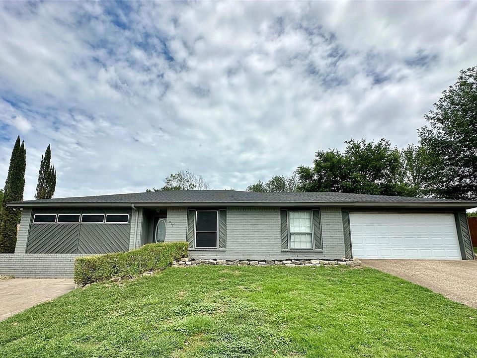 1st image of 817 Cross Timbers Dr