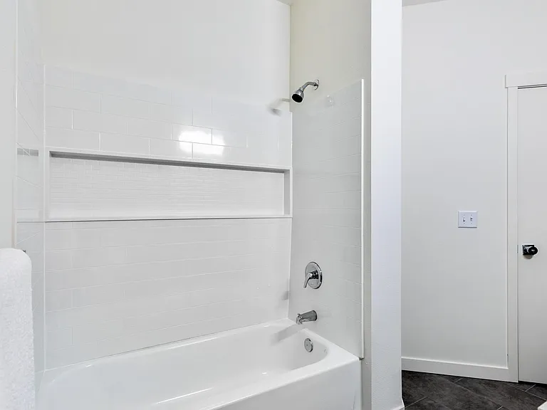 1719 N 185th St #405 — Photo 15
