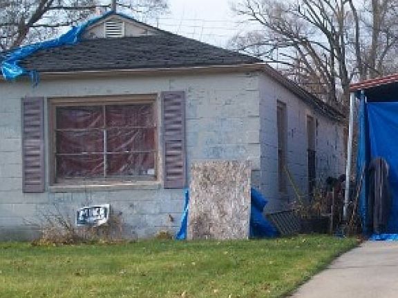 4th image of 12061 Marlowe St