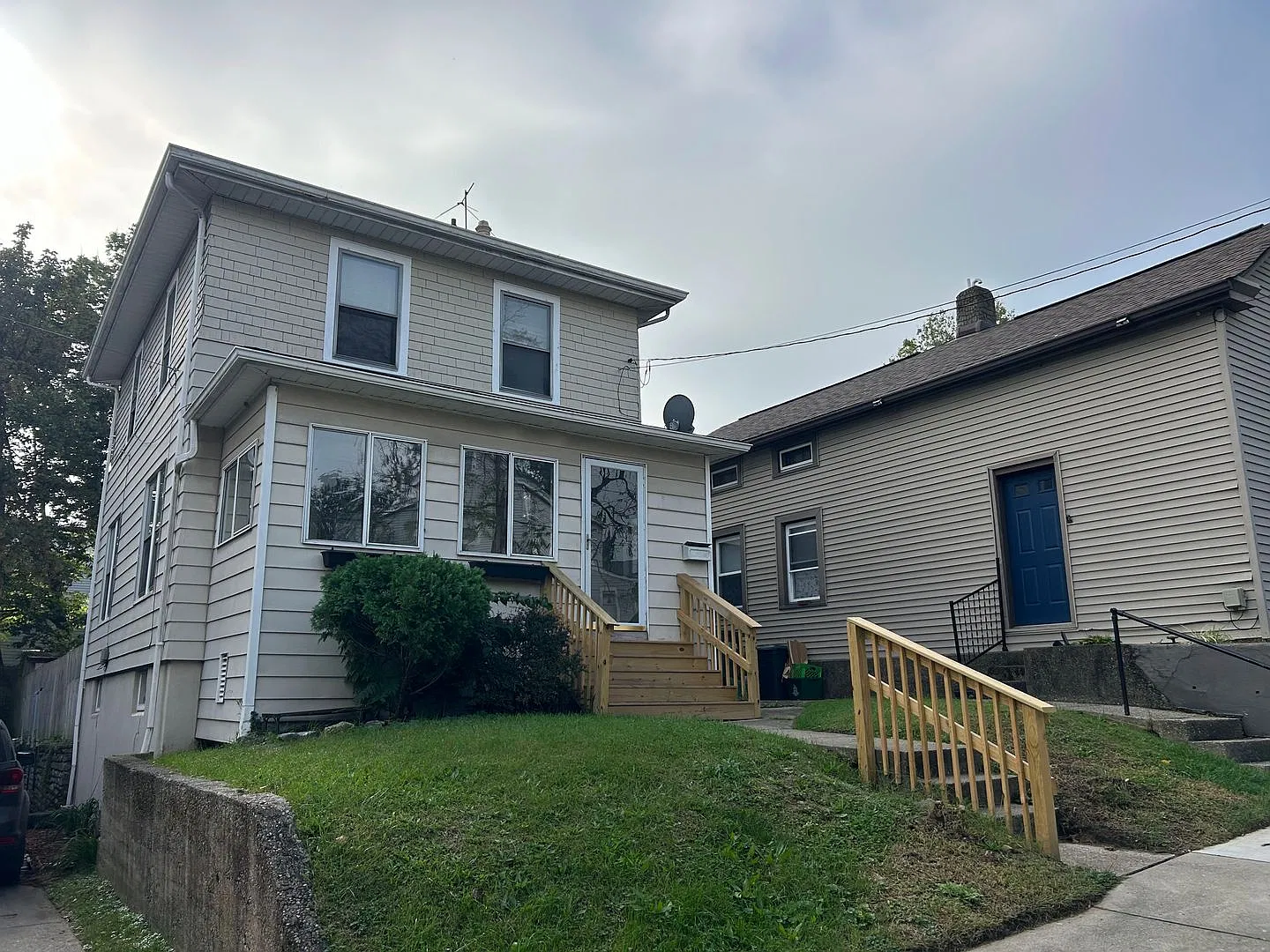 3 Bedroom House — Photo 2