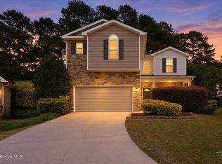 106 Lightwater Ct, Aberdeen, NC 28315