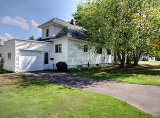 350 W Larch St, Ironwood, MI 49938