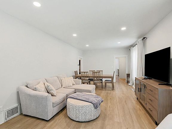 5th image of 807 N Gilman Ave