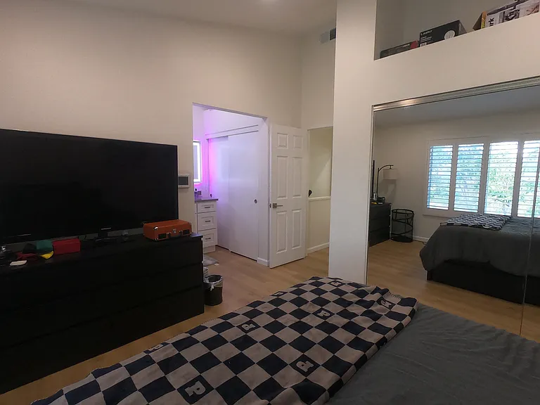 26465 Portola — Photo 22