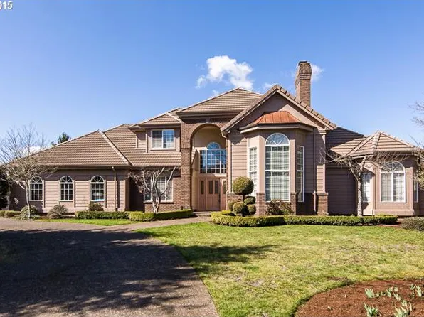 1588 Regency Dr, Eugene, OR 97401
