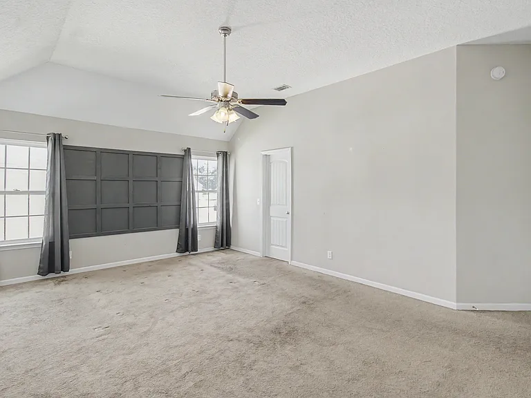 976 Oak Crest Dr — Photo 34