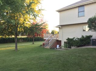 305 Desplaine Rd, De Pere, WI 54115