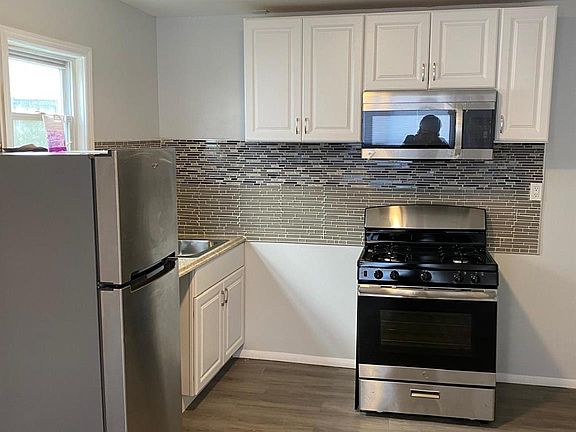 2nd image of 14965 257th St