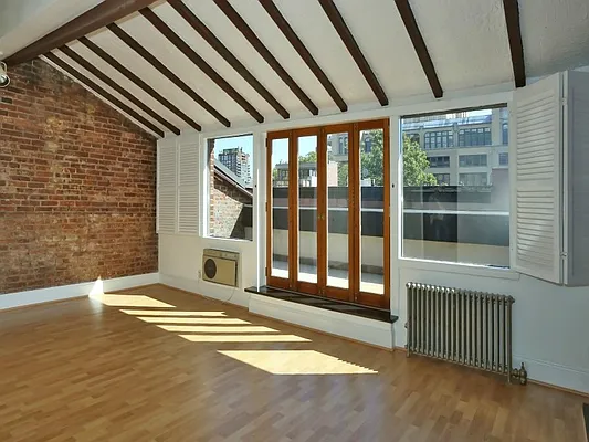 Rented by Sotheby's International Realty | media 27
